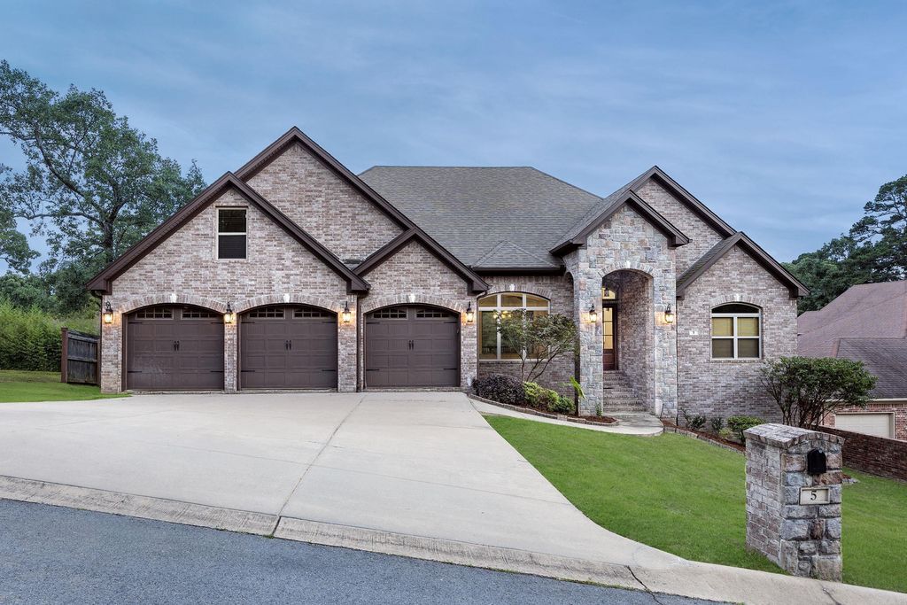 5 Pine View Place, Little Rock, AR 72212