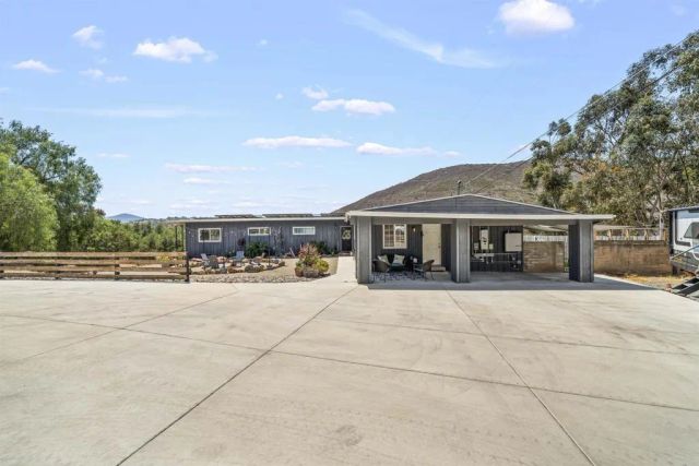 3268 Peg Leg Mine Rd, Jamul, CA 91935