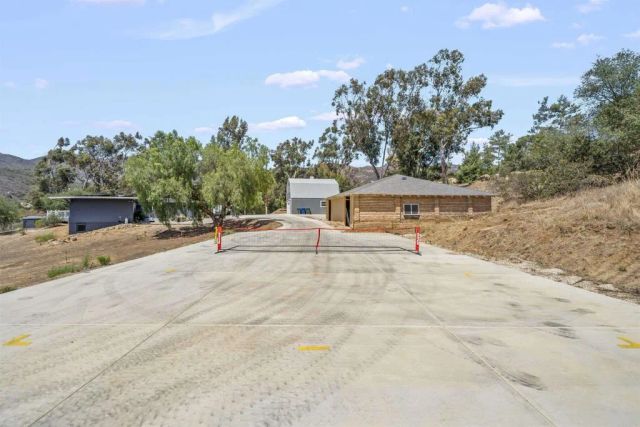3268 Peg Leg Mine Rd, Jamul, CA 91935