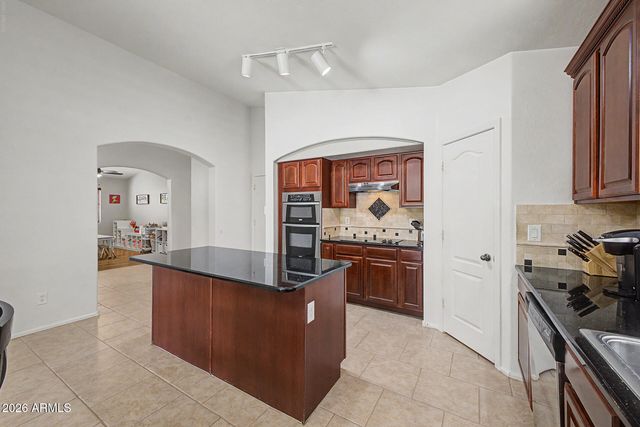 2835 E QUIET HOLLOW Lane, Phoenix, AZ 85024