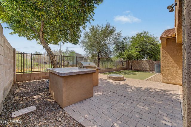2835 E QUIET HOLLOW Lane, Phoenix, AZ 85024