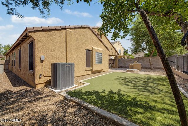 2835 E QUIET HOLLOW Lane, Phoenix, AZ 85024
