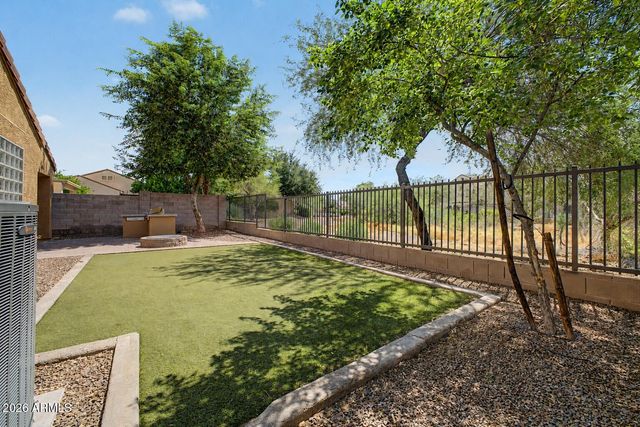 2835 E QUIET HOLLOW Lane, Phoenix, AZ 85024