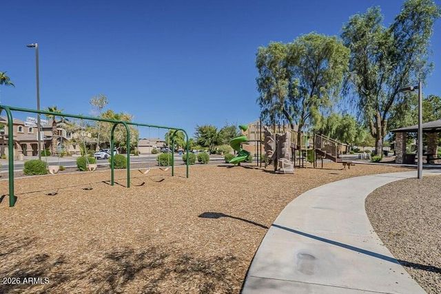 2835 E QUIET HOLLOW Lane, Phoenix, AZ 85024