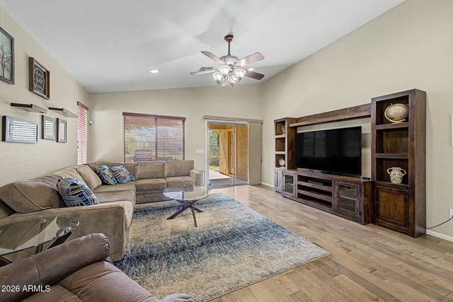 2835 E QUIET HOLLOW Lane, Phoenix, AZ 85024