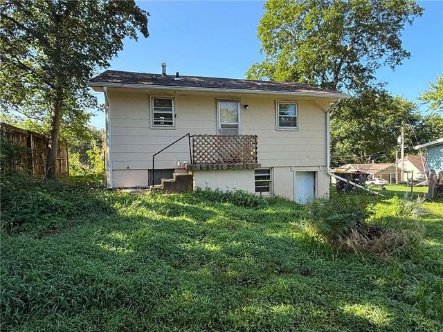 902 Williams Street, Excelsior Springs, MO 64024