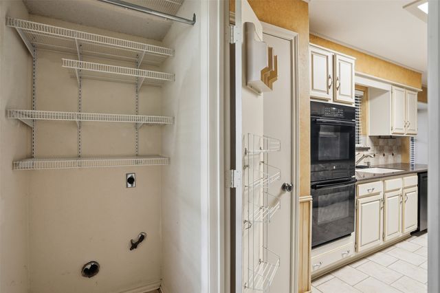834 Meadowglen Circle, Coppell, TX 75019