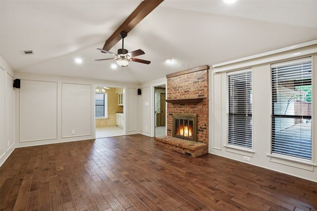 834 Meadowglen Circle, Coppell, TX 75019