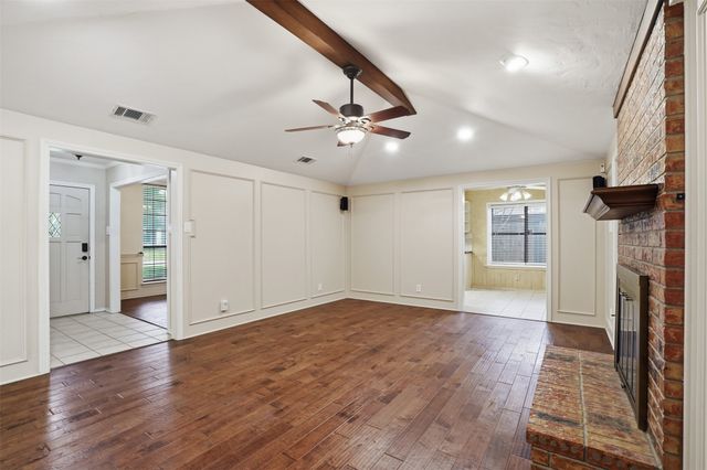 834 Meadowglen Circle, Coppell, TX 75019