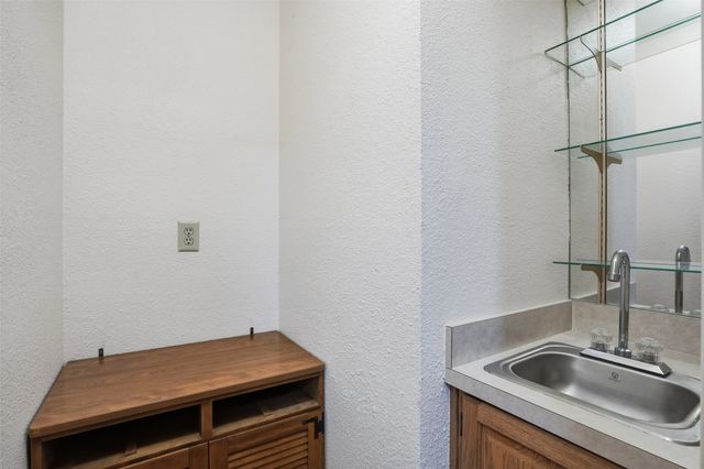 834 Meadowglen Circle, Coppell, TX 75019