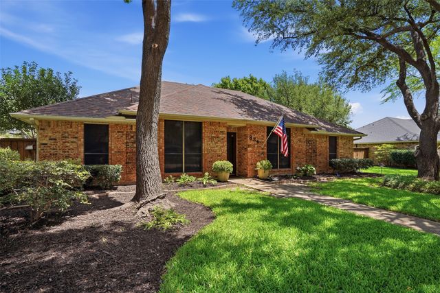 834 Meadowglen Circle, Coppell, TX 75019