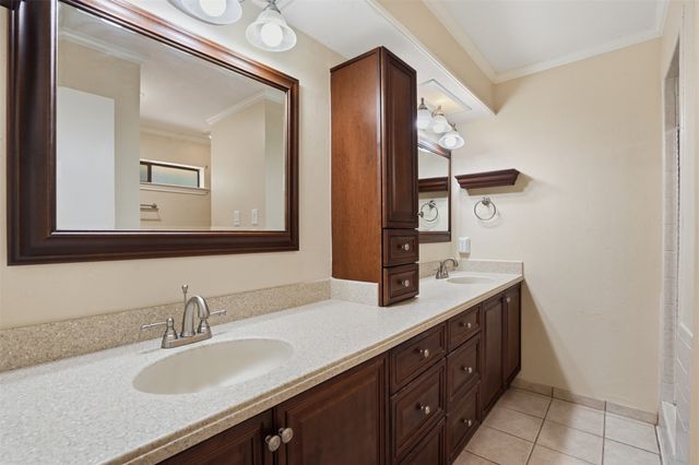 834 Meadowglen Circle, Coppell, TX 75019