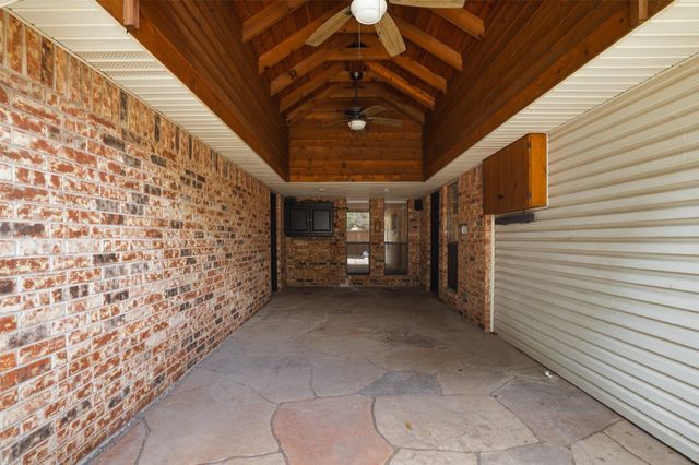 834 Meadowglen Circle, Coppell, TX 75019