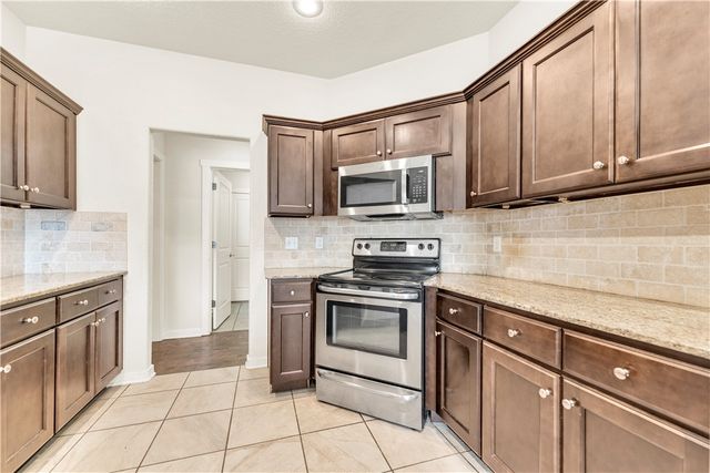 4001 Ridgeton Street, Springdale, AR 72764