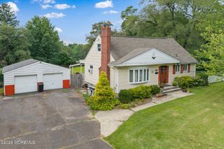752 Park Avenue, Belford, NJ 07718