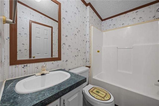 1701 Ramseur Julian Road, Liberty, NC 27298