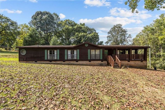 1701 Ramseur Julian Road, Liberty, NC 27298