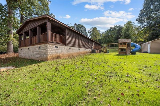 1701 Ramseur Julian Road, Liberty, NC 27298
