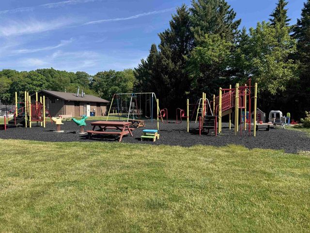 488 Westview Court, Edgerton, WI 53534