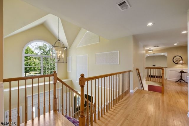 5 Sun Valley Way, Washington Twp., NJ 07853