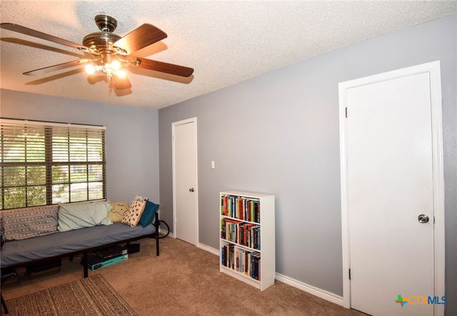 2202 Stagecoach Trail, Temple, TX 76502