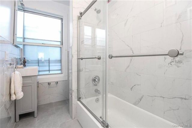3088 Heath Avenue, Bronx, NY 10463