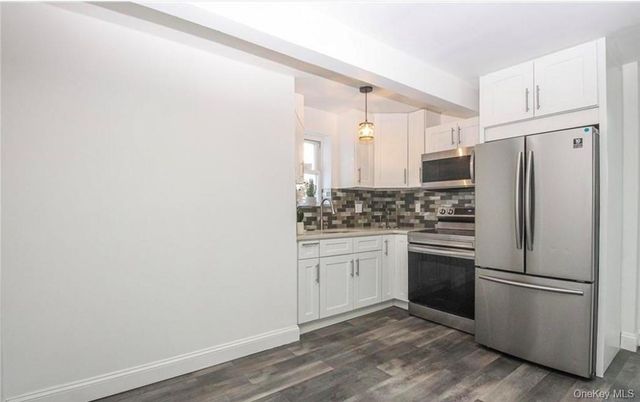 3088 Heath Avenue, Bronx, NY 10463