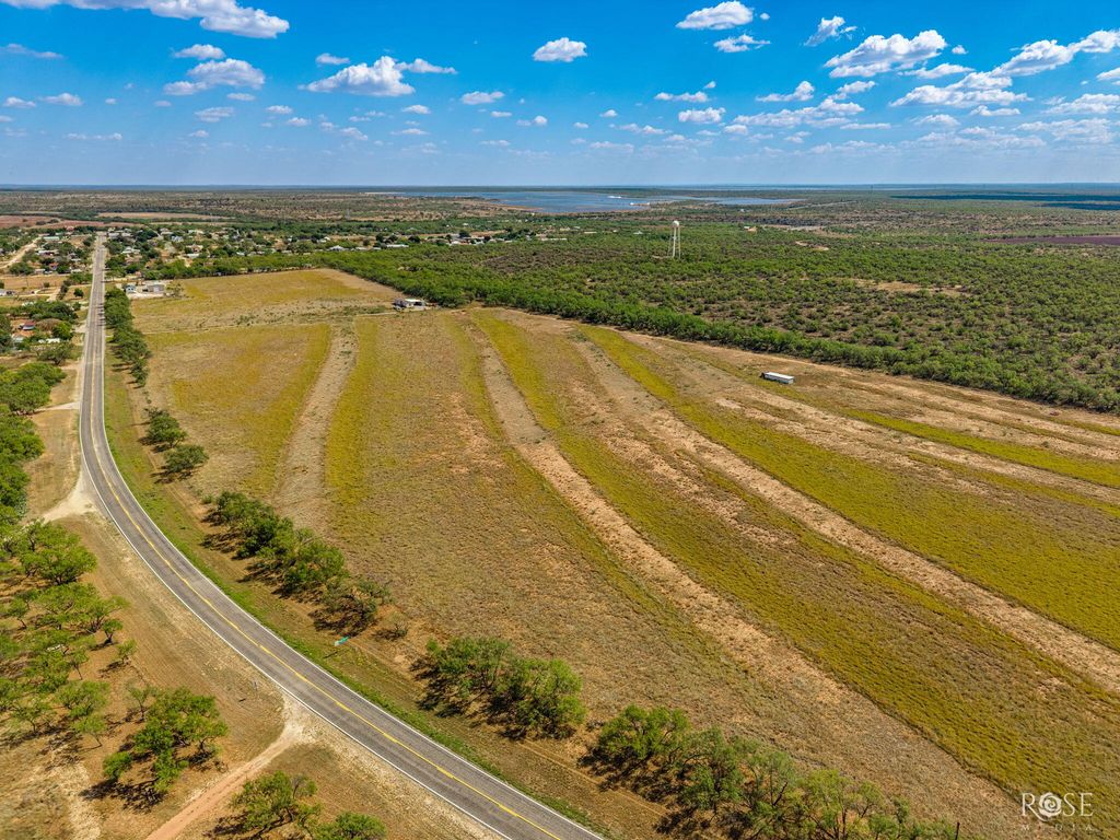 Image 32 of property listing at 908 Fm 380, Paint Rock, TX 76866