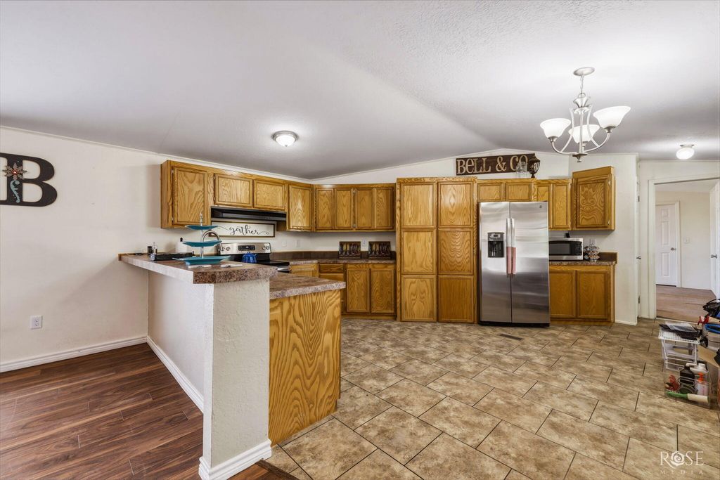 Image 5 of property listing at 908 Fm 380, Paint Rock, TX 76866
