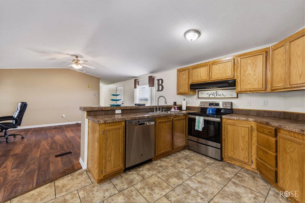 Image 6 of property listing at 908 Fm 380, Paint Rock, TX 76866