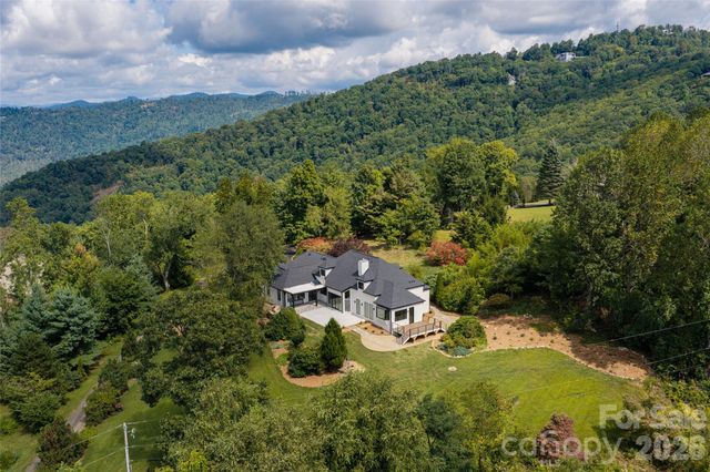 5 Meadow Ridge Drive, Asheville, NC 28804