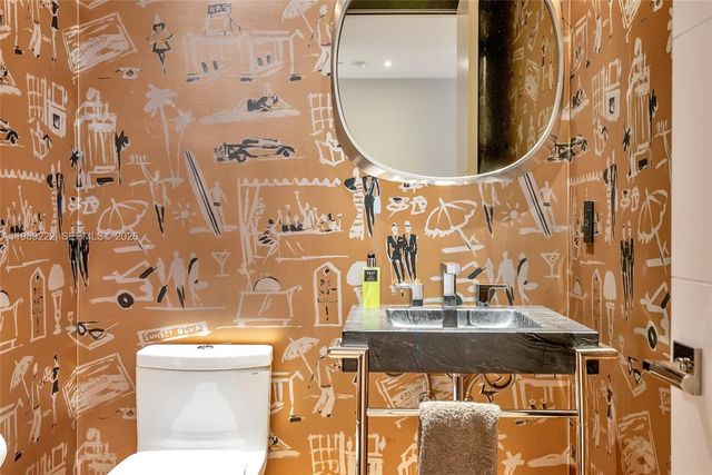 100 S Pointe Dr 708, Miami Beach, FL 33139