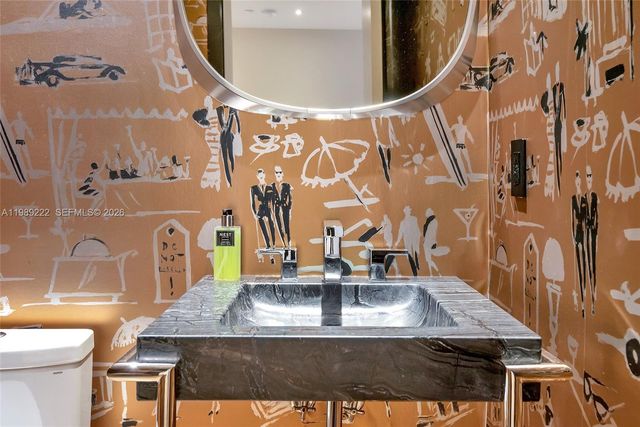 100 S Pointe Dr 708, Miami Beach, FL 33139