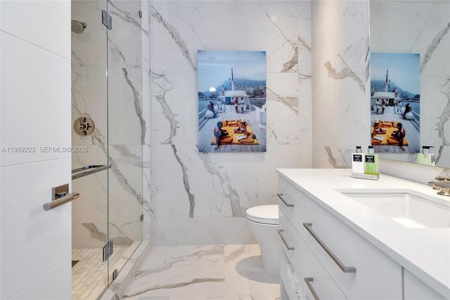 100 S Pointe Dr 708, Miami Beach, FL 33139