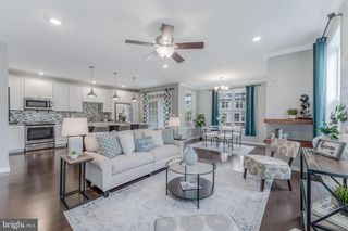 23266 SOUTHDOWN MANOR TER #105, Ashburn, VA 20148