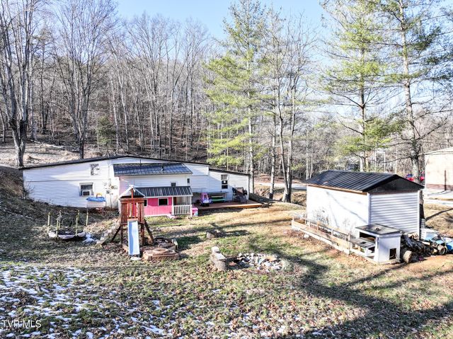 329 Hillcrest Street, Rogersville, TN 37857