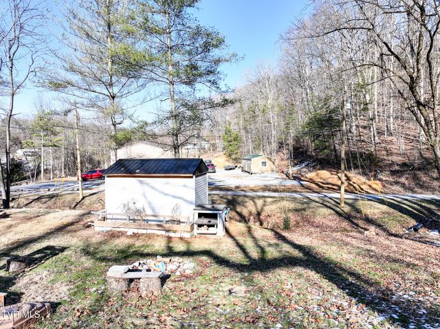 329 Hillcrest Street, Rogersville, TN 37857