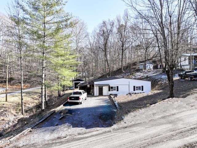 329 Hillcrest Street, Rogersville, TN 37857