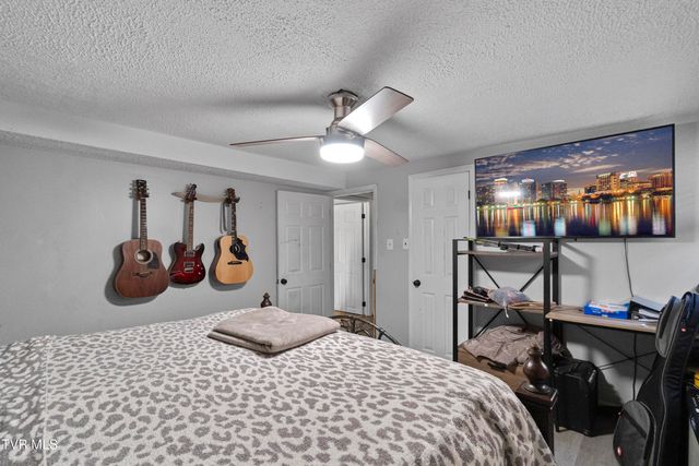 329 Hillcrest Street, Rogersville, TN 37857