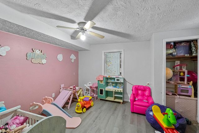 329 Hillcrest Street, Rogersville, TN 37857