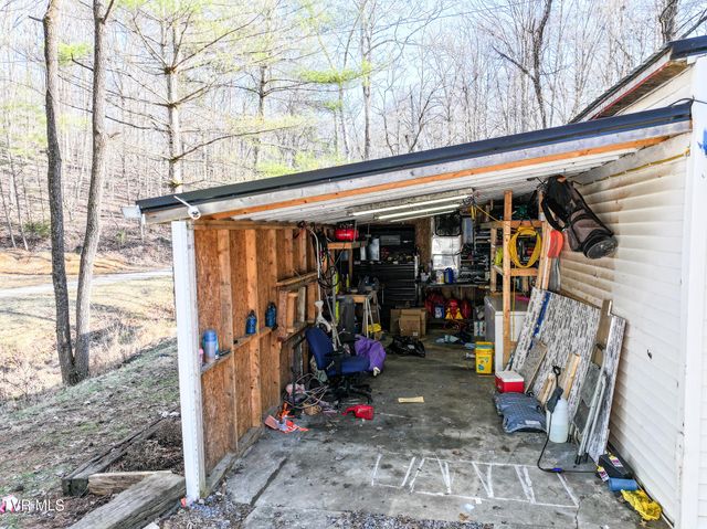 329 Hillcrest Street, Rogersville, TN 37857