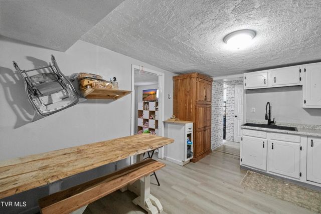 329 Hillcrest Street, Rogersville, TN 37857