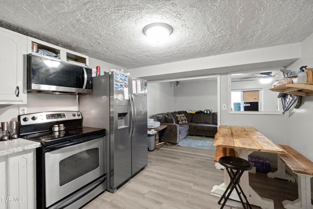 329 Hillcrest Street, Rogersville, TN 37857