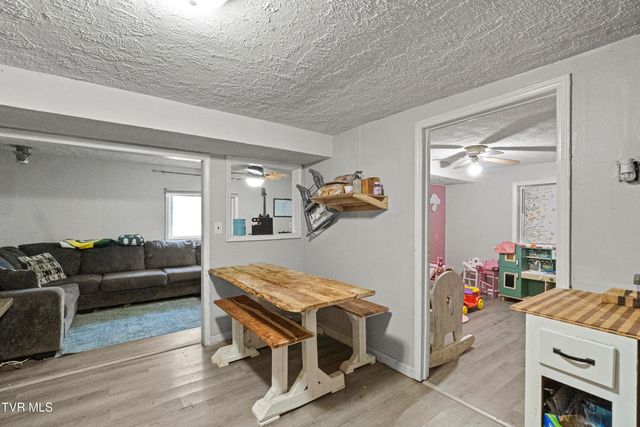 329 Hillcrest Street, Rogersville, TN 37857