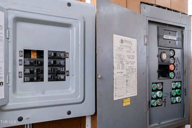 329 Hillcrest Street, Rogersville, TN 37857