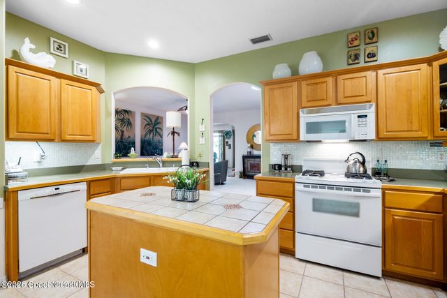 4932 Oaklefe Court, Rockledge, FL 32955