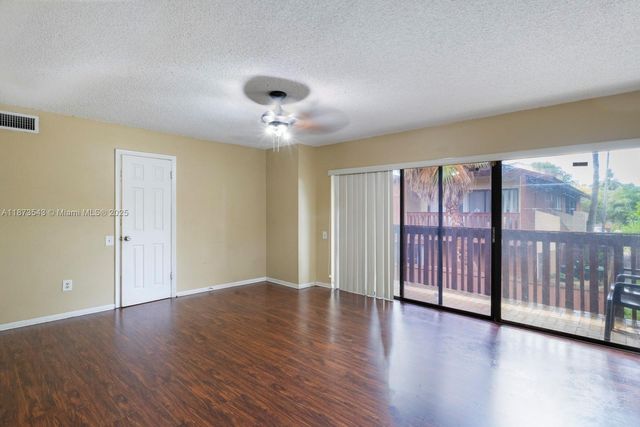 6924 SW 114th Pl H56, Miami, FL 33173