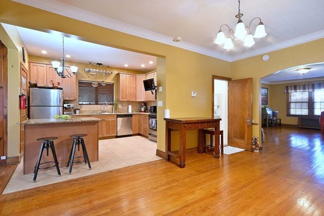 5411 W Thomas Street, Chicago, IL 60651