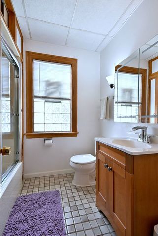 5411 W Thomas Street, Chicago, IL 60651