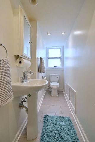 5411 W Thomas Street, Chicago, IL 60651